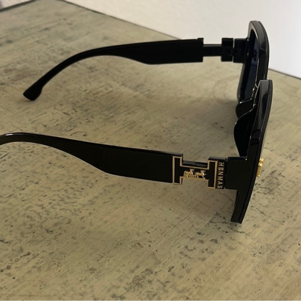 Luxury Designer inspired fashion oversized frames sunglasses NWOT - Picture 2 of 4